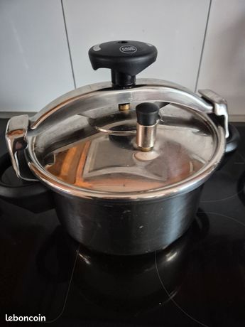 ANCIENNE COCOTTE SEB 4,5 LITRES ALU 05 92 AVEC PANIER