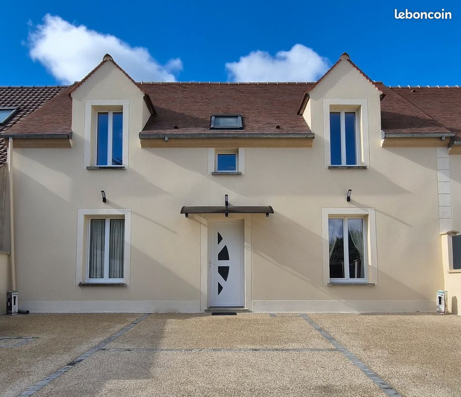 Maison 6 pièces 120 m² · à Ronquerolles · 120 m² · 427 500 €