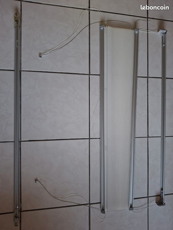 Store Velux tamisant plissé blanc (image 4)