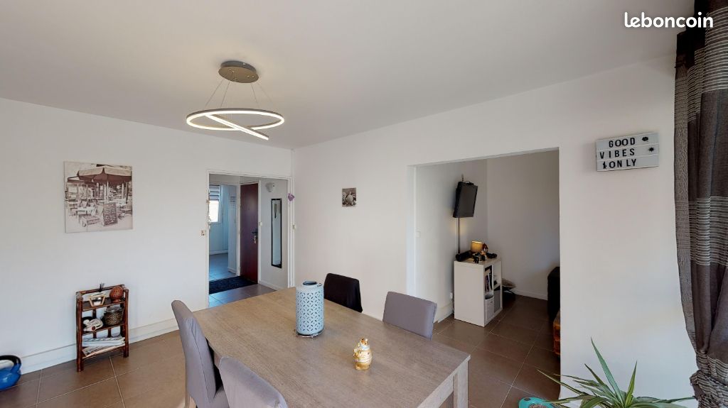 Appartement 4 pièces 72 m² · à Reims · 72 m² · 818 €