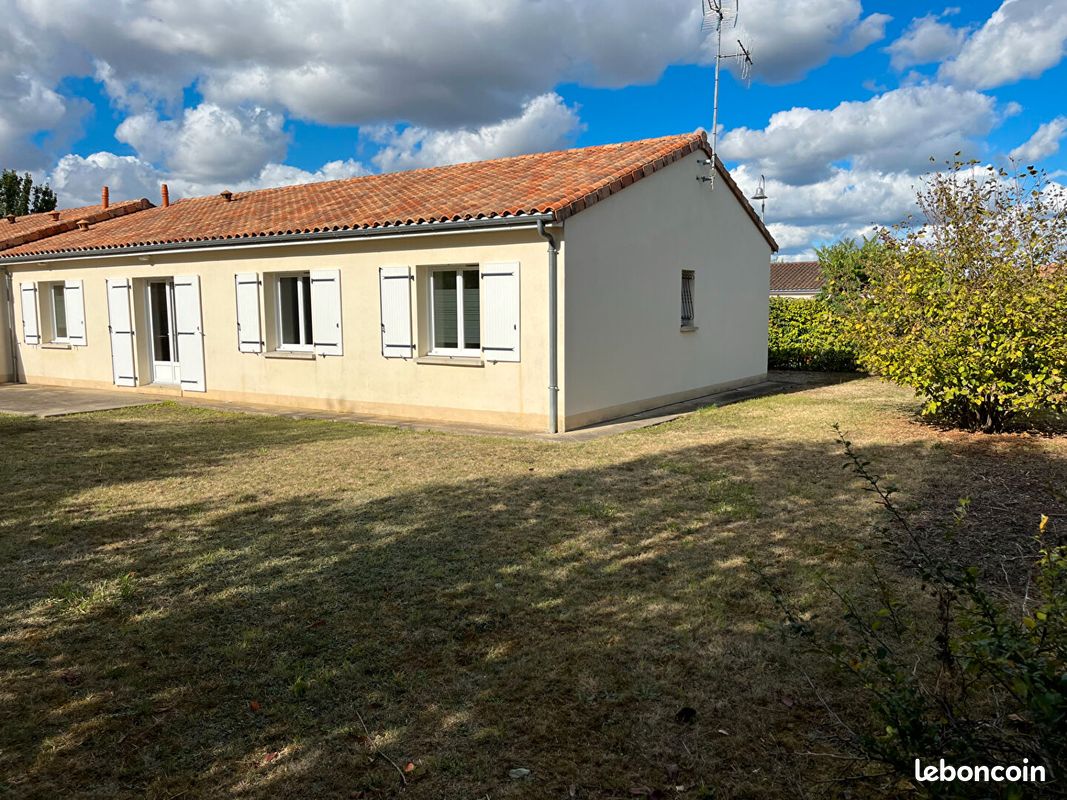 Maison 5 pièces 101 m² · à Poitiers · 101 m² · 885 €/mois