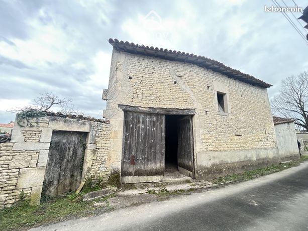Grange 1 pièce 95 m²