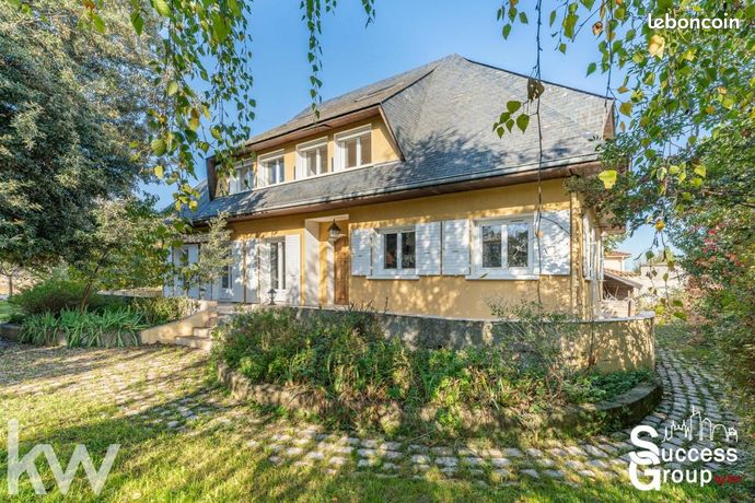 Maison 9 pièces 297 m²