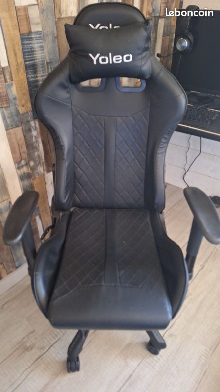 Bureau et fauteuil gamer (image 1)