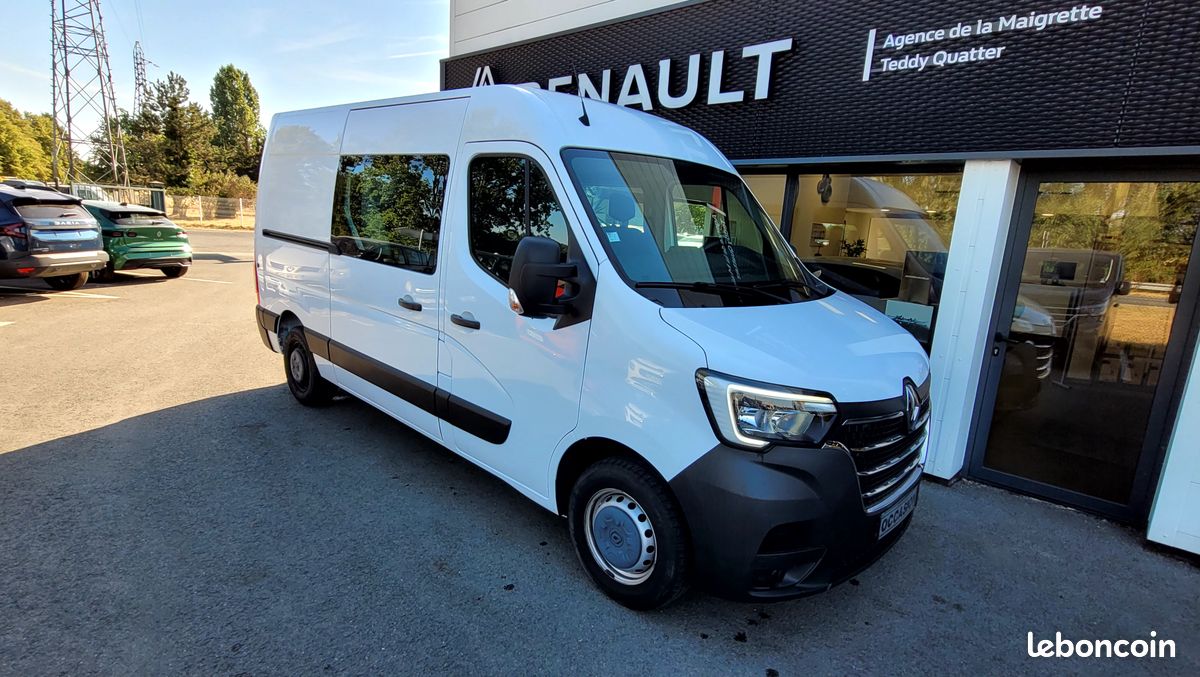 Renault Master L2H2 dCi 150 Grand Confort 7 places (image 2)