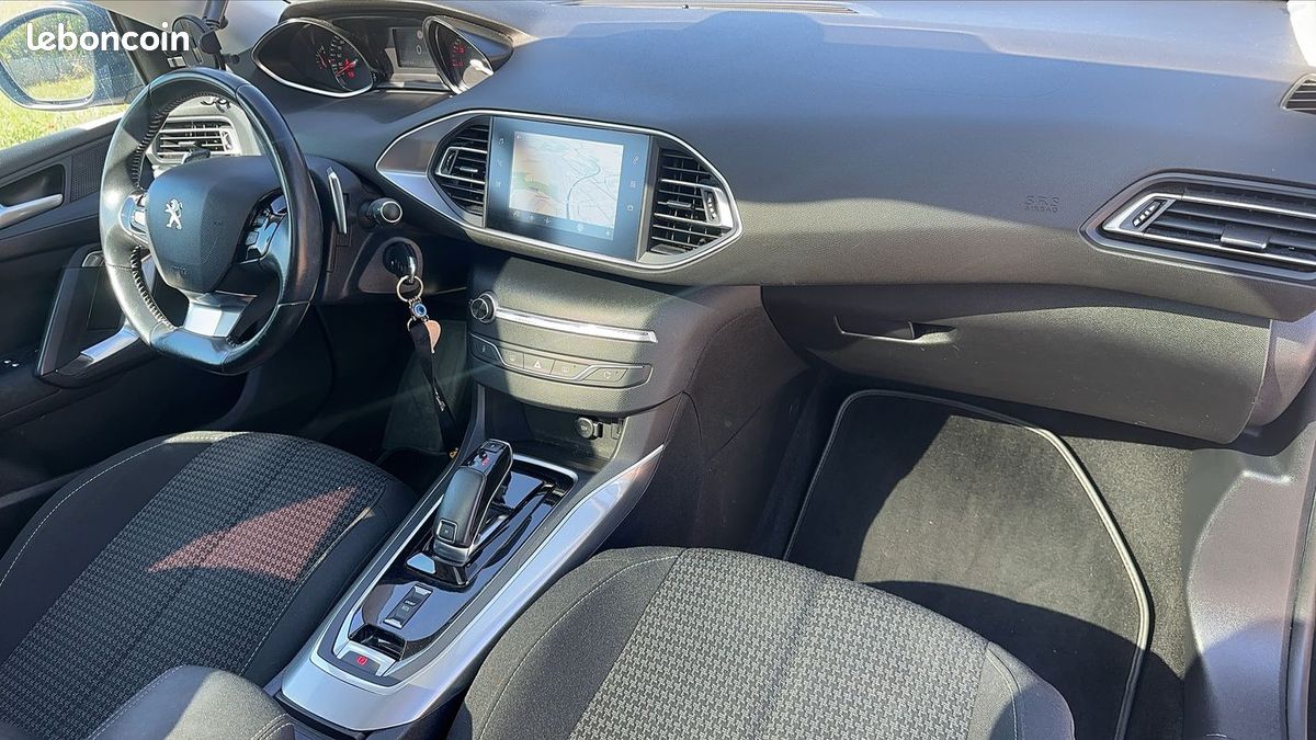 Peugeot 308 SW 1.5 BlueHDi 130 EAT8 Active Business (image 10)