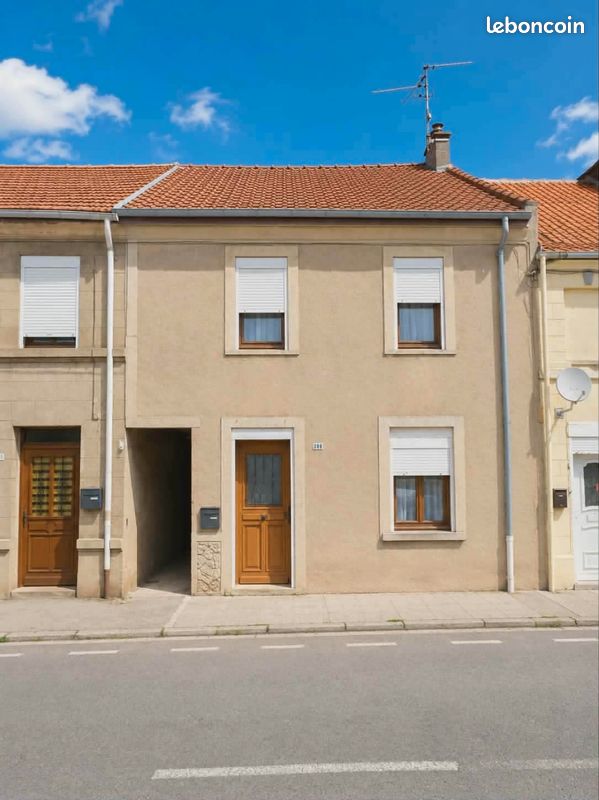 Maison 6 pièces 110 m² · à La Sentinelle · 110 m² · 128 000 €