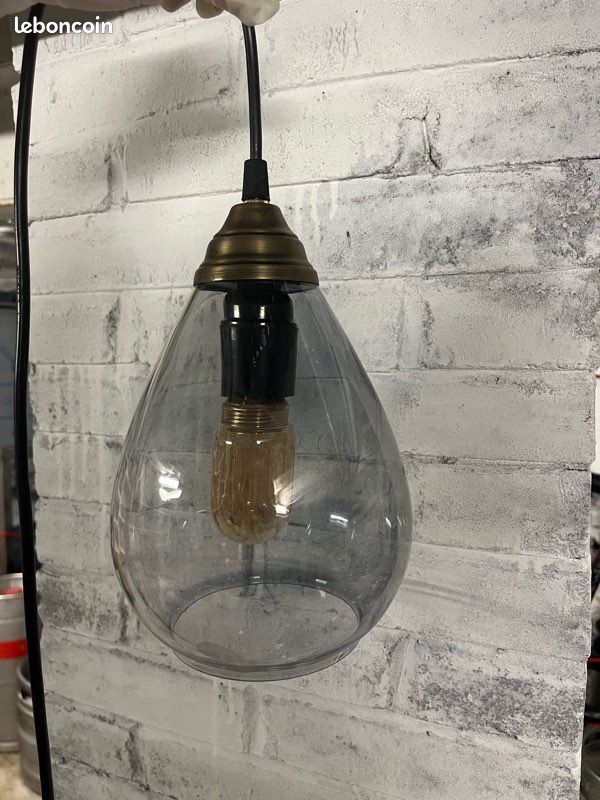 Suspension luminaire (image 1)