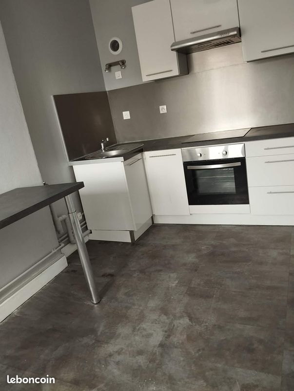 Appartement 2 pièces 45 m² · à Valenciennes · 45 m² · 450 €