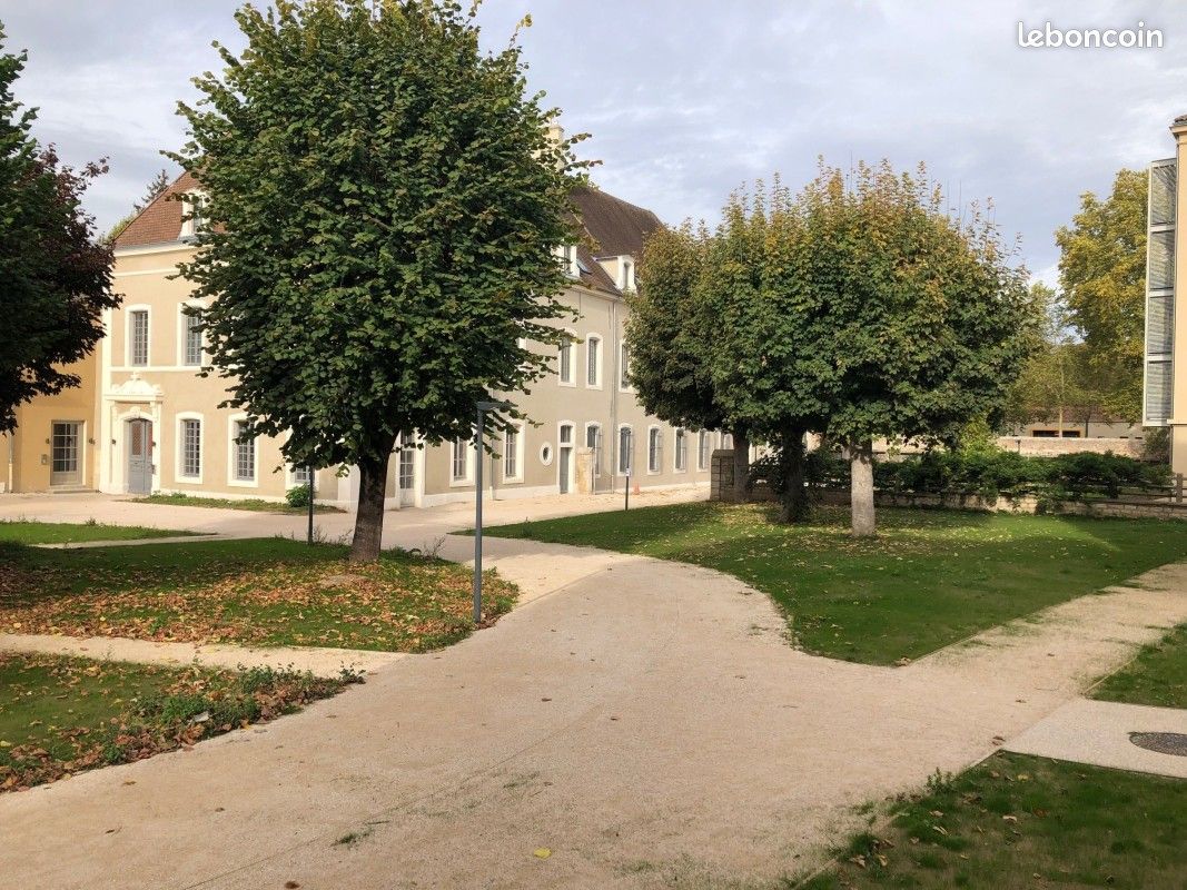 Appartement 2 pièces 53 m² · à Chalon-sur-Saône · 53 m² · 542 €