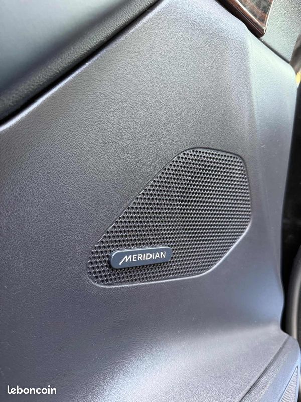 JAGUAR F-PACE - 3.0D - V6 - 300 ch - 4X4 - PORTFOLIO - GARANTIE 3 MOIS (image 22)
