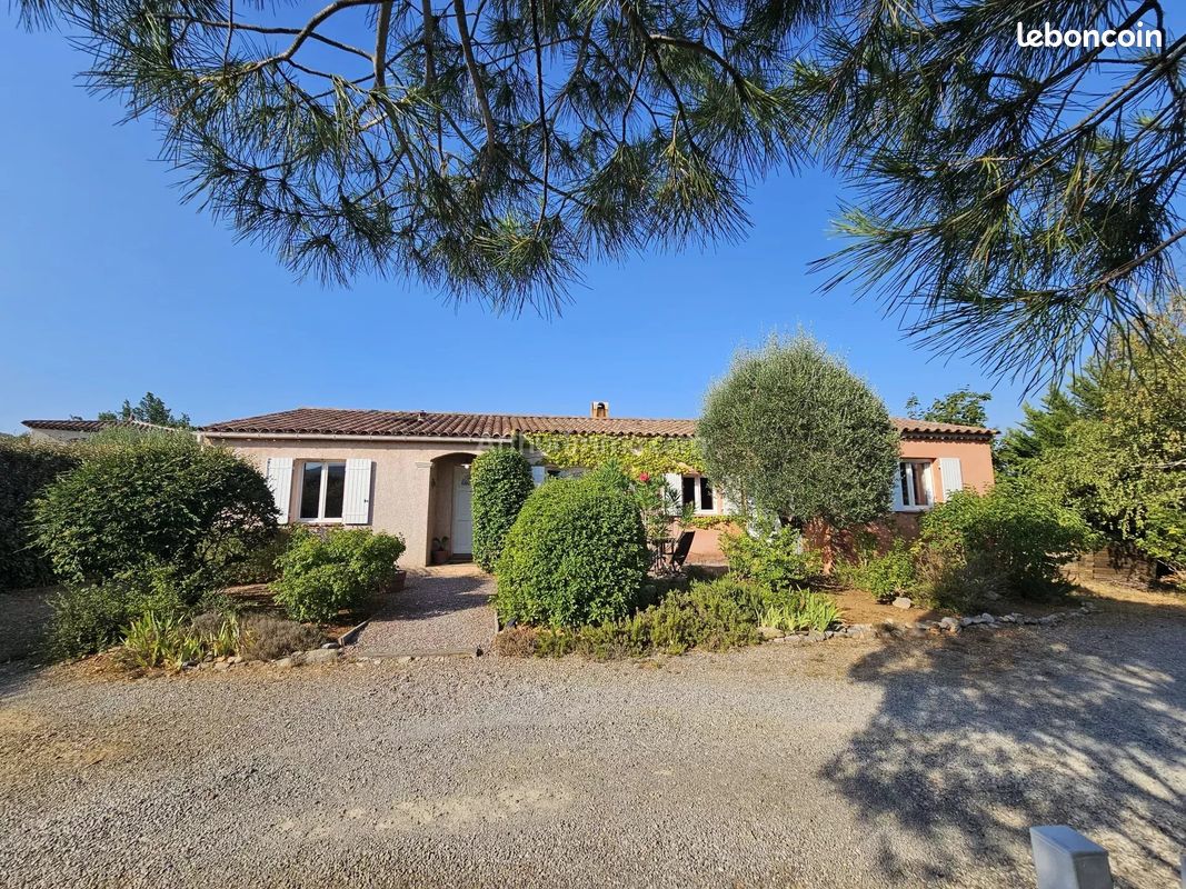 Maison 6 pièces 119 m² · à Figanières · 119 m² · 450 000 €