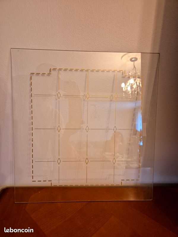 Vitre de meuble stylisé (image 3)
