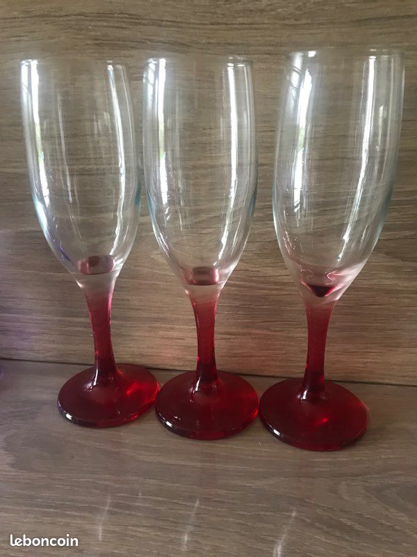 12 Verres à pied flûte (image 4)