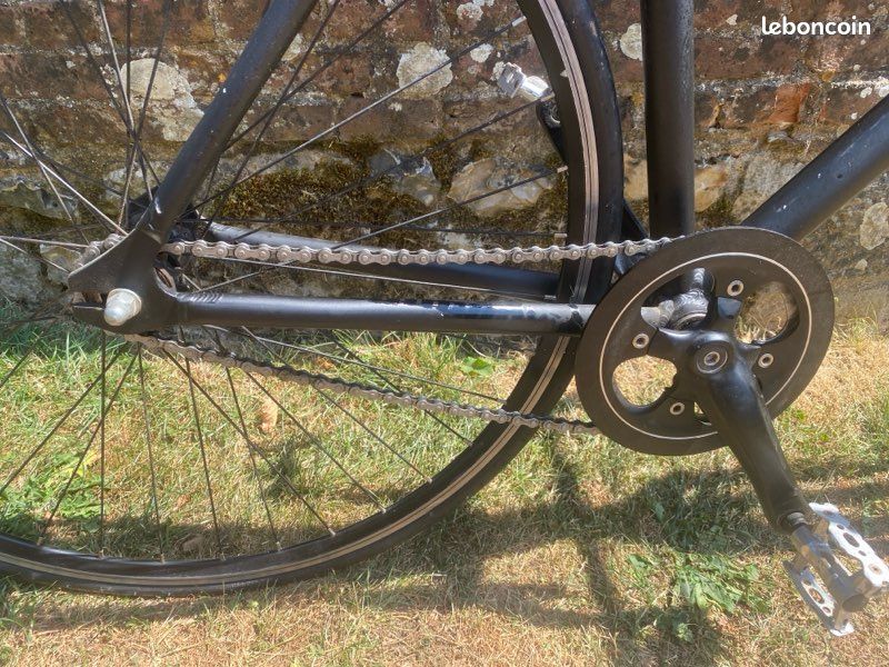 Vélo fixie noir (image 3)