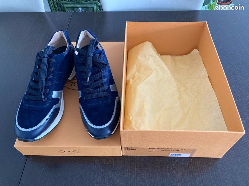 Baskets Tod's Bleu Marine En Daim Italien Pointure 9,5 UK/11 US - Occasion Très Bon état