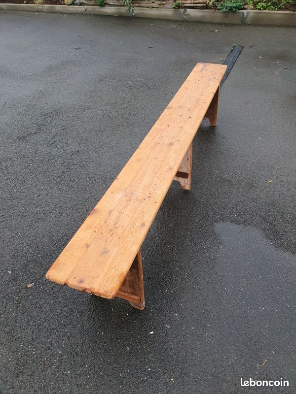 Bancs et plateaux de tables (image 2)