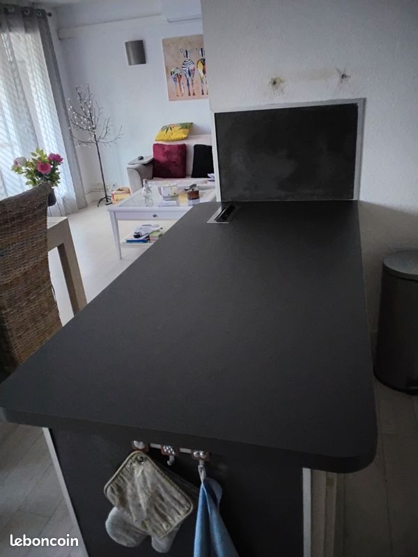 Vends plan de travail pour îlot central de 170×85×40 (image 1)