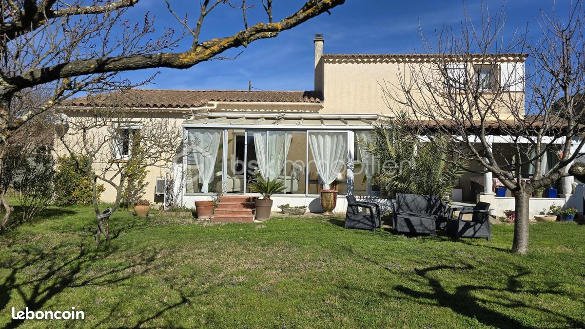 Maison 6 pièces 136 m² · à Bagnols-sur-Cèze · 136 m² · 259 000 €