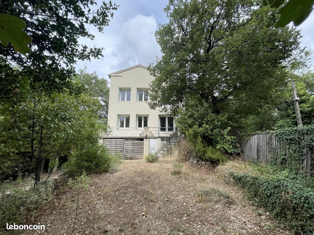 Maison 4 pièces 98 m² · à Malemort-du-Comtat · 98 m² · 997 €/mois
