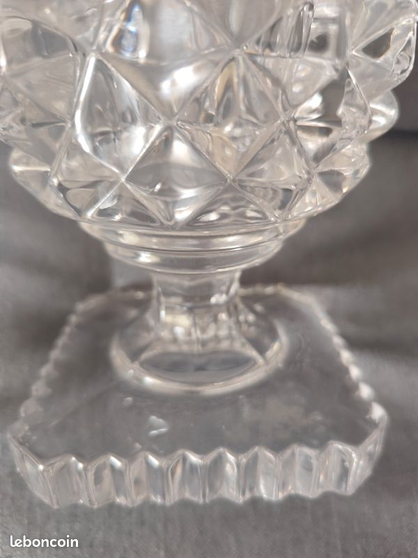 Vase de Pierre Schneider, Paris en cristal. | jean-pierre PERNOD