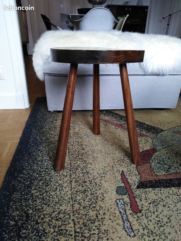 Tabouret tripode bois (image 3)