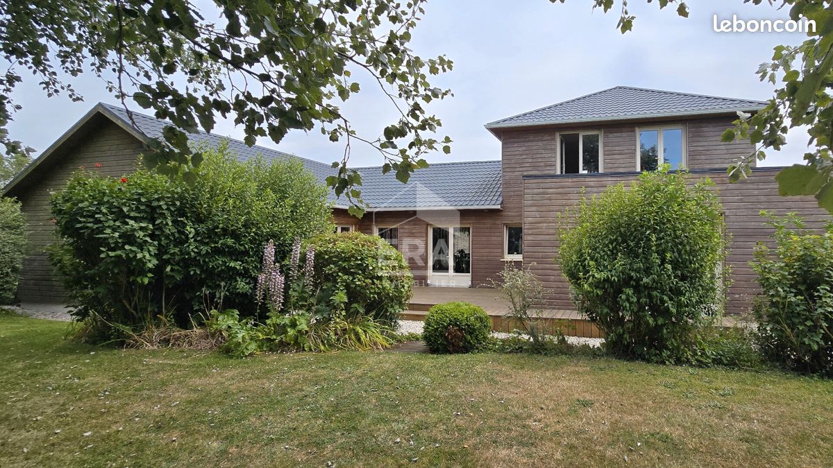 Maison 9 pièces 219 m² · à Petit-Caux · 219 m² · 449 000 €
