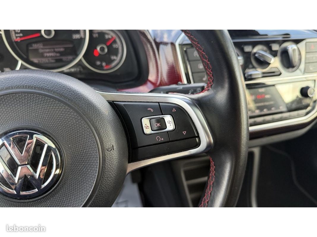 VOLKSWAGEN UP 1.0 TSI BlueMotion 115cv GTI Boite 6 (image 24)