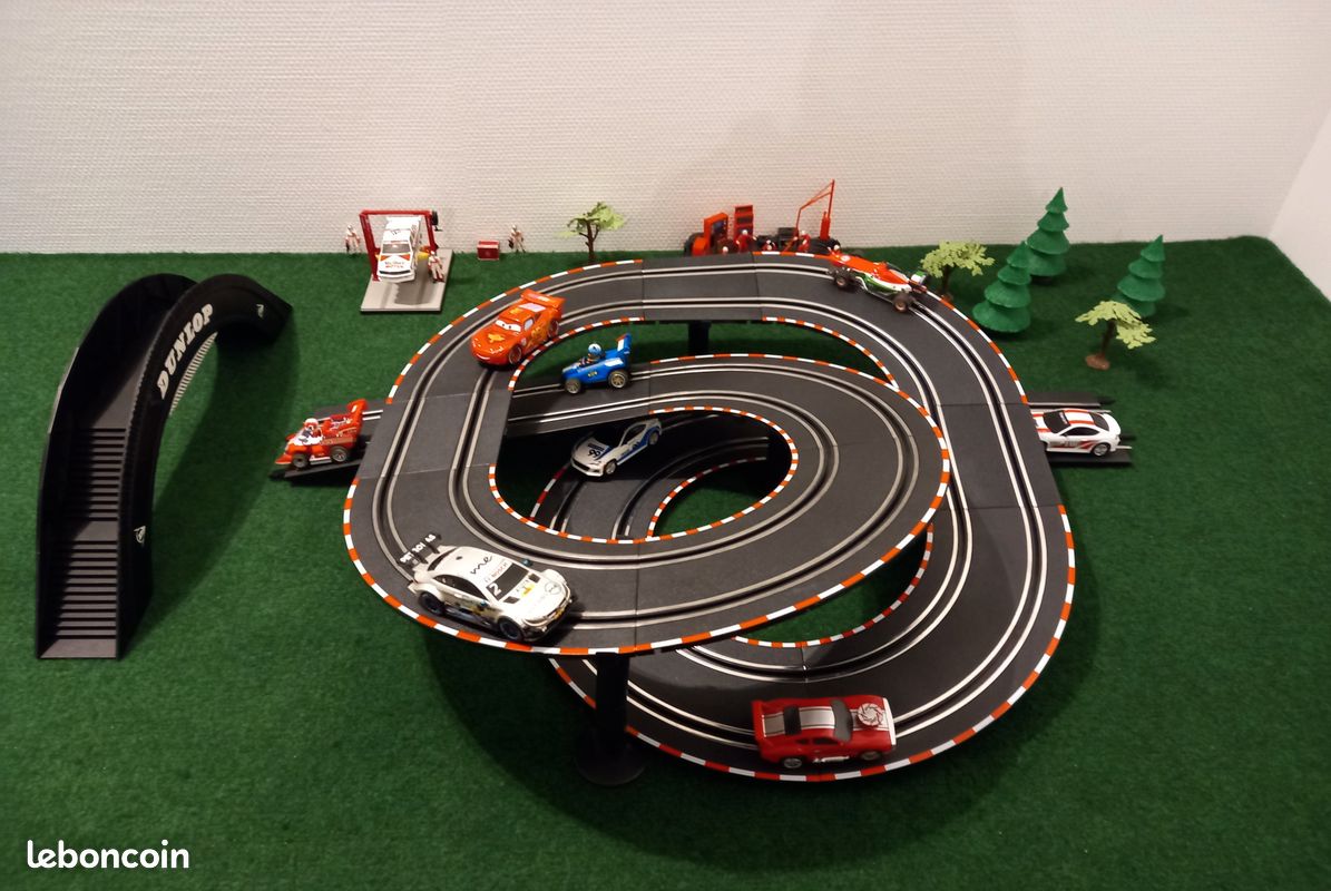 Extension de rails "L'ESCARGOT" pour circuit de voitures électrique CARRERA GO/CARRERA DIGITAL au 1/43 (image 2)