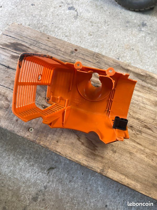 Capot moteur STIHL fs 120 200 250 (image 3)