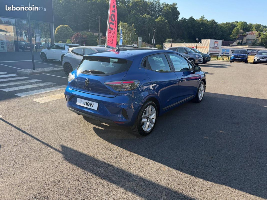 RENAULT Clio E-Tech full hybrid 145 Evolution (image 5)