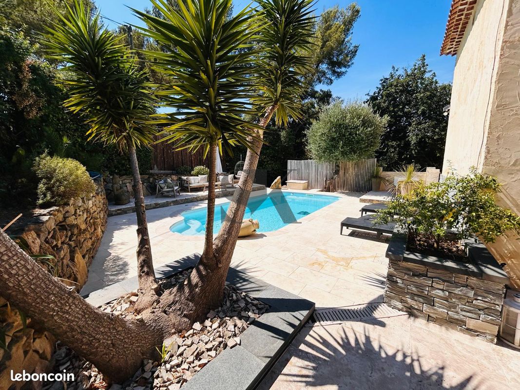 Maison 4 pièces 130 m² · à La Seyne-sur-Mer · 130 m² · 745 000 €
