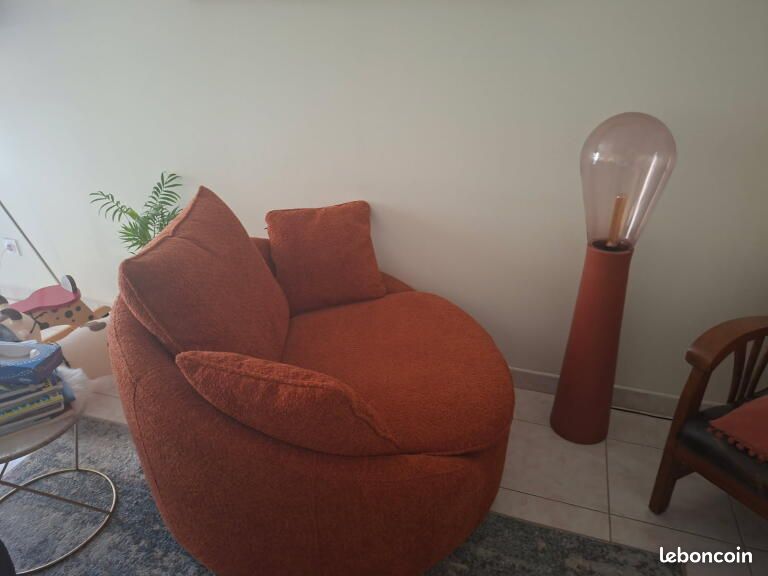 Magnifique fauteuil de la Maison XXL en parfait état (image 3)
