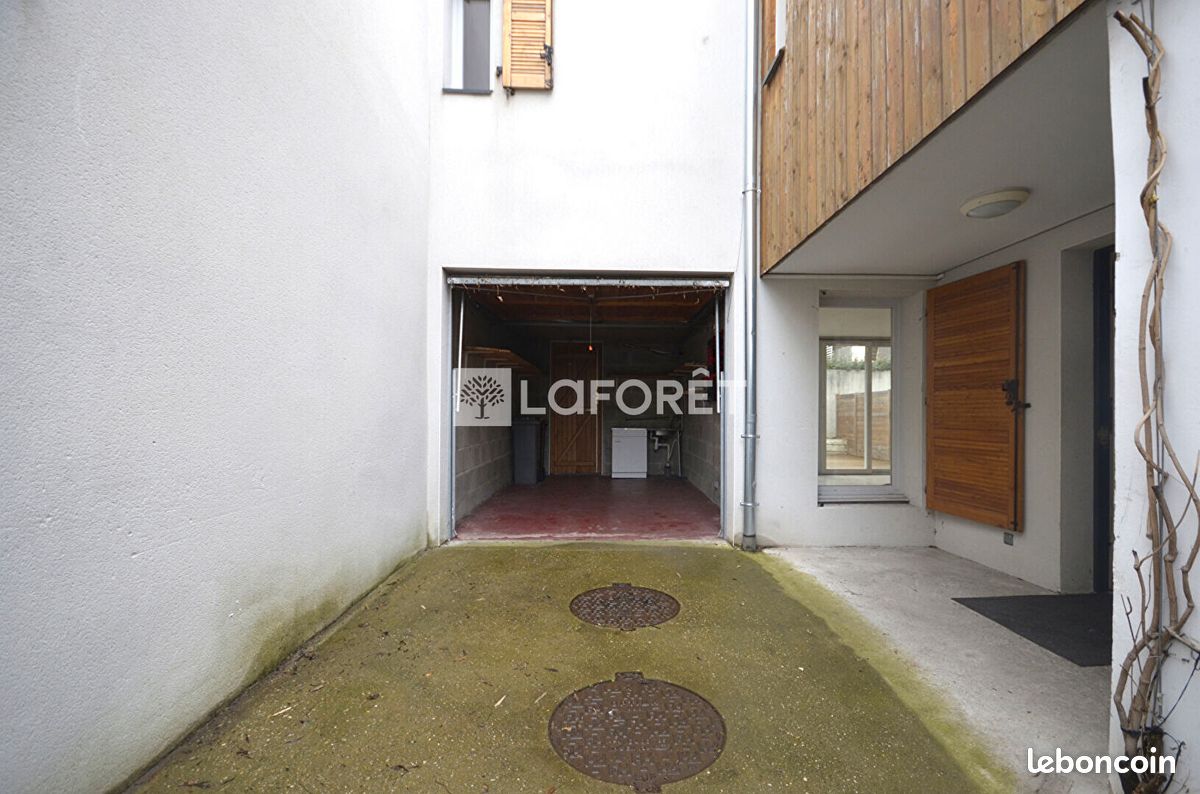 Maison a louer vaulx-en-velin - 5 pièce(s) - 102 m2 - Surfyn