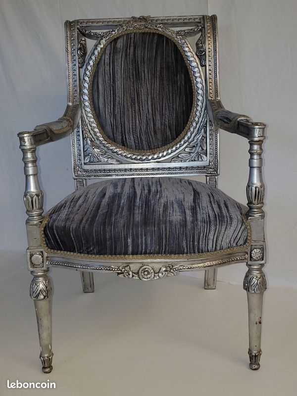 Fauteuil style baroque (image 1)