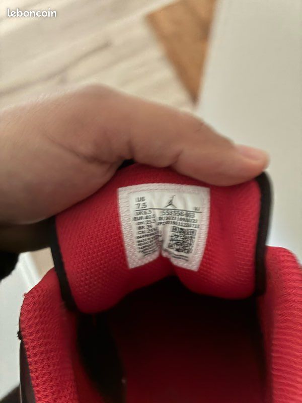 Jordan 1 low (image 5)