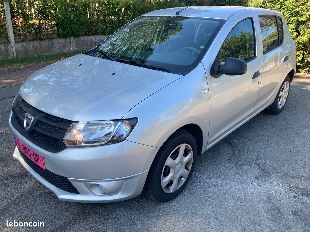 Dacia sandero 0,9 tce 90 cv music 12/2015 clim garantie 12 mois reprise possible (image 1)