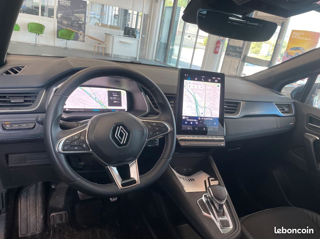 RENAULT Captur Esprit Alpine Full Hybrid E-Tech 145 ch (image 10)