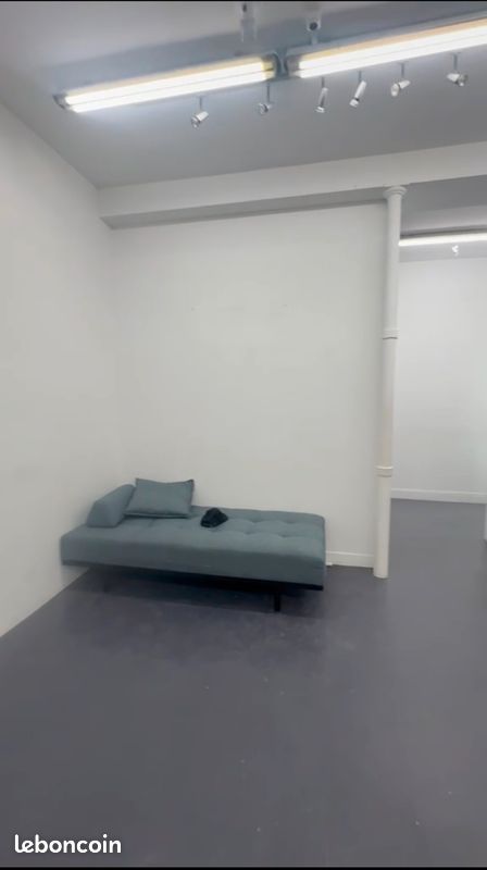 Local commercial 4 pièces 100 m² · à Paris · 100 m² · 4 363 €/mois