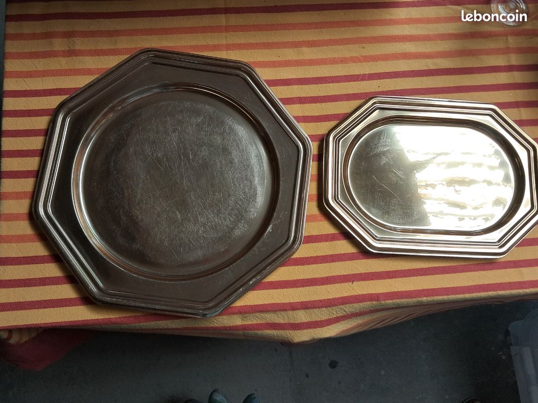 Plats en plastique (image 1)