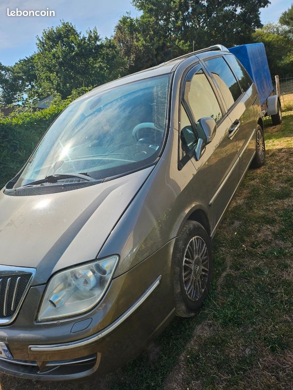 Lancia phedra jtd (image 1)
