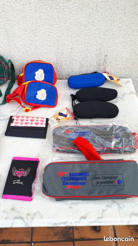 21 Porte-monnaies ( lot ), portefeuilles, sac banane, étuis lunettes.... Neufs (image 6)