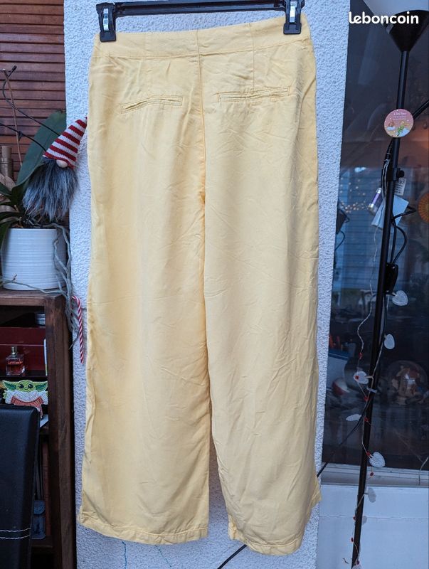 C Pantalon Vero Moda jaune pastel Taille 36 (image 2)