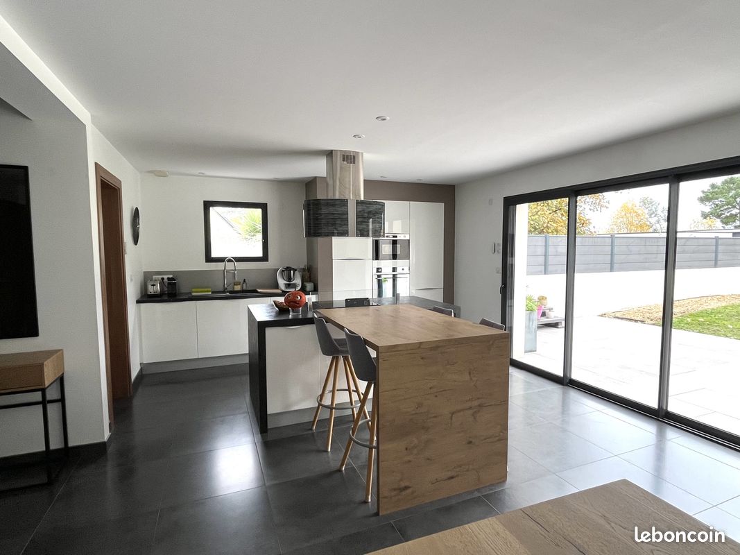 Maison a louer coueron - 6 pièce(s) - 141 m2 - Surfyn