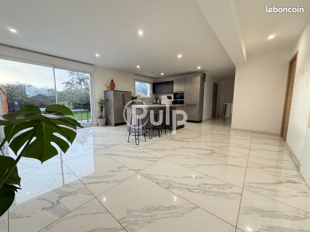 Maison 6 pièces 133 m² · à Merville · 133 m² · 260 500 €
