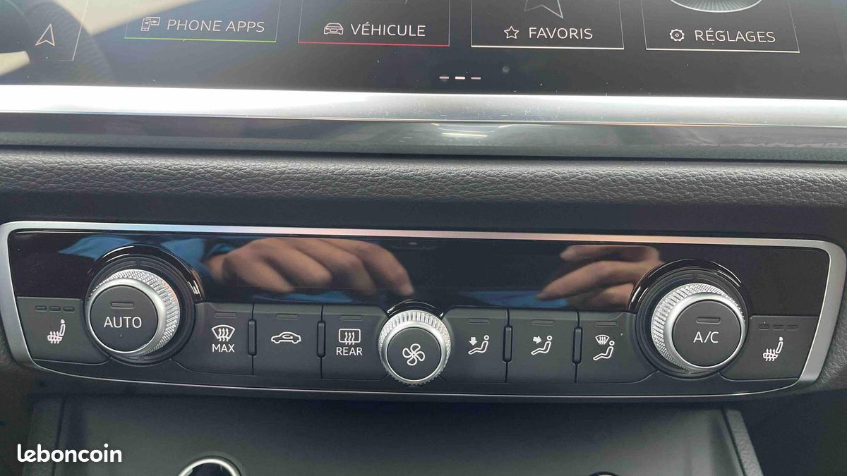 AUDI Q3 Sportback 35 TFSI 150 ch S tronic 7 S line (image 30)