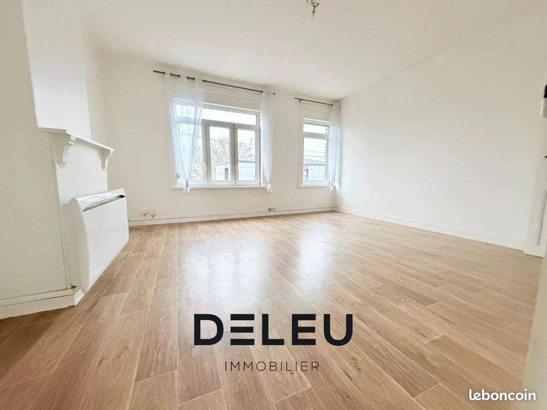 Immeuble 5 pièces 134 m² · à Wambrechies · 134 m² · 332 000 €