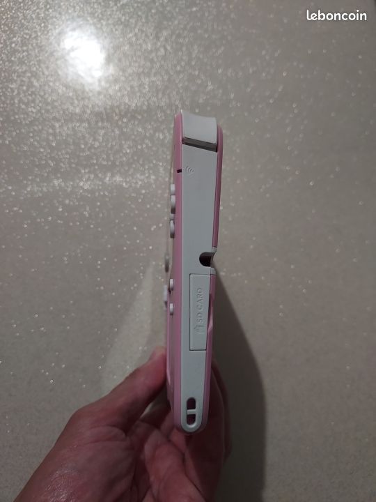 Console 2DS rose (image 2)