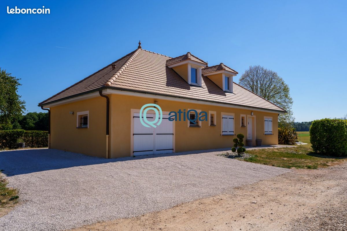 Maison 5 pièces 111 m² · à Sassenay · 111 m² · 1 200 €