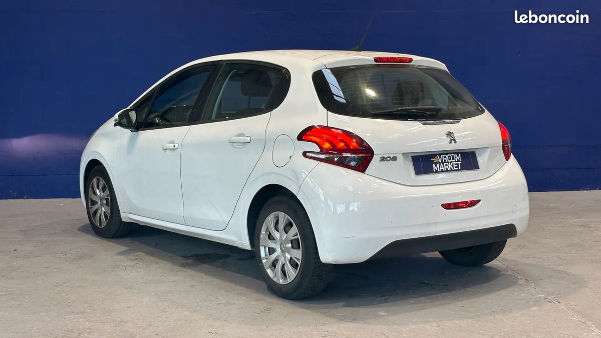 Peugeot 208 1.6 HDi 75ch Active - Carplay - Régulateur de vitesse - Idéal jeune permis (image 3)